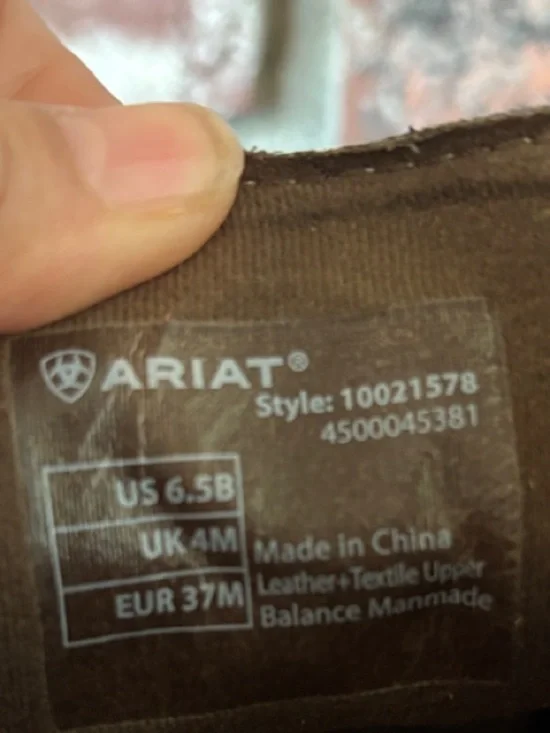 Ariat Cruiser Suede Moccasin Ankle Boots w/ Multicolor Serape Women’s Sz 6.5 - Picture 4 of 5